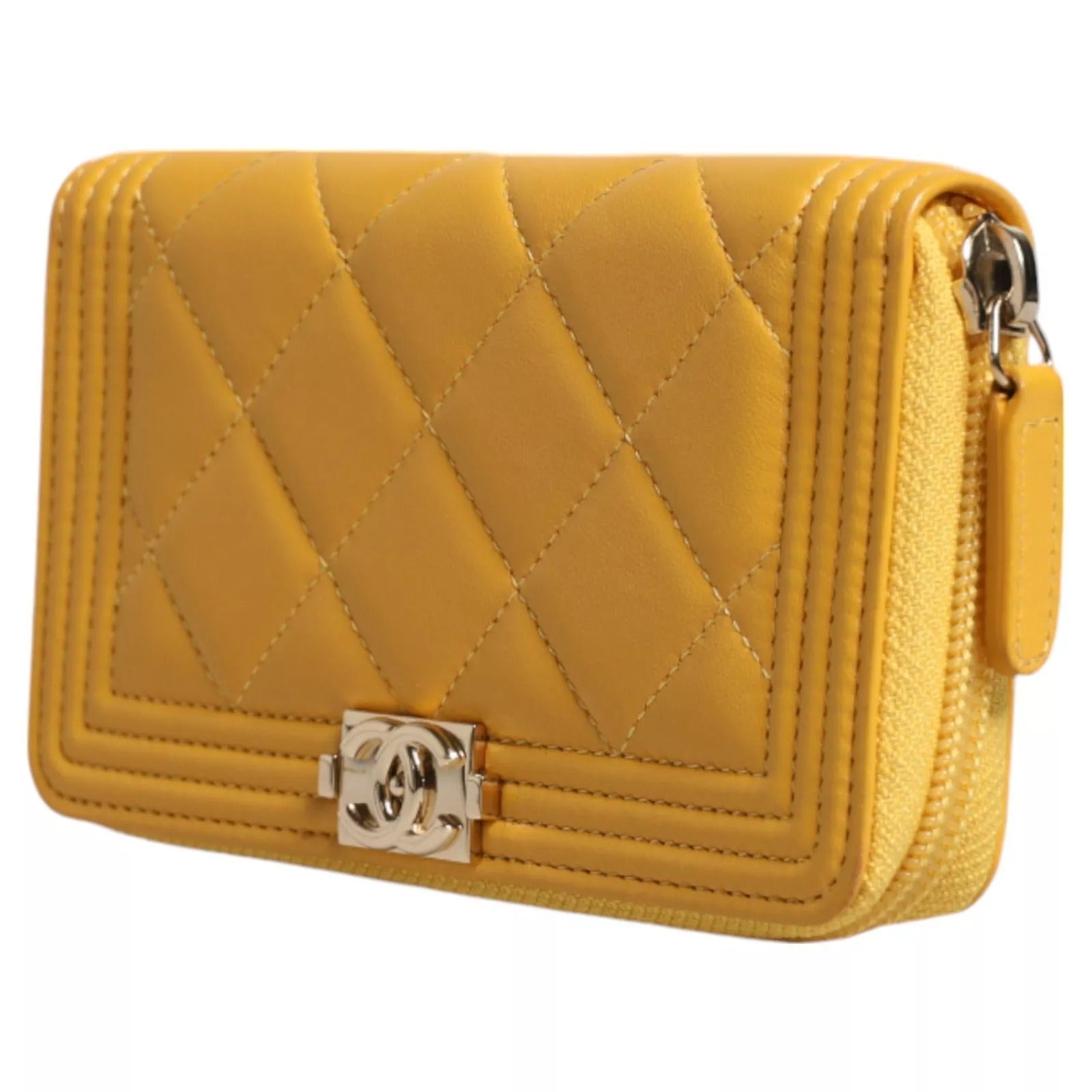 Chanel Gelbes gestepptes Leder CC Logo Continental Zip Brieftasche