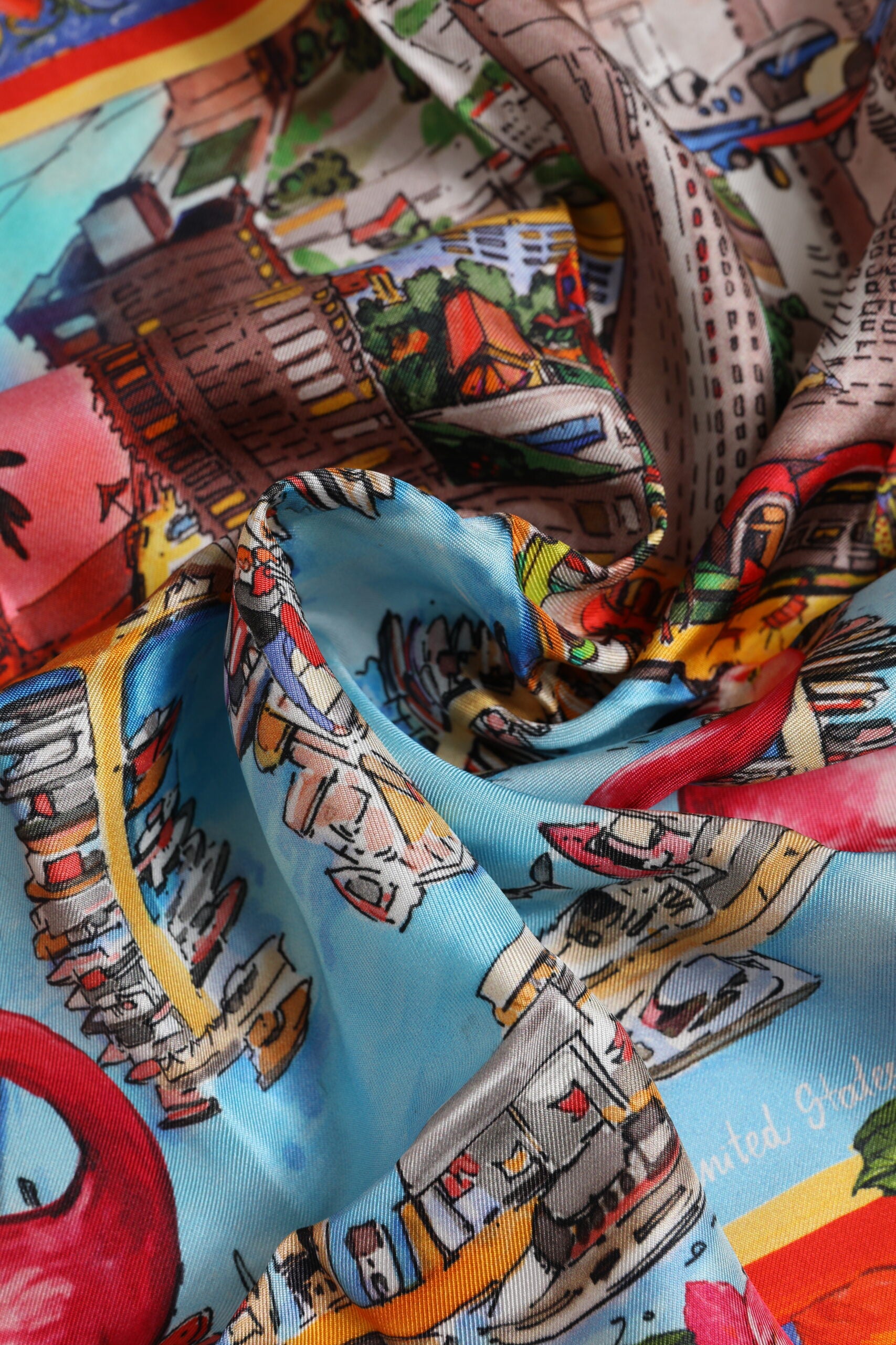 Dolce & Gabbana Multicolor Grafikdruck Quadratischer Foulardschal