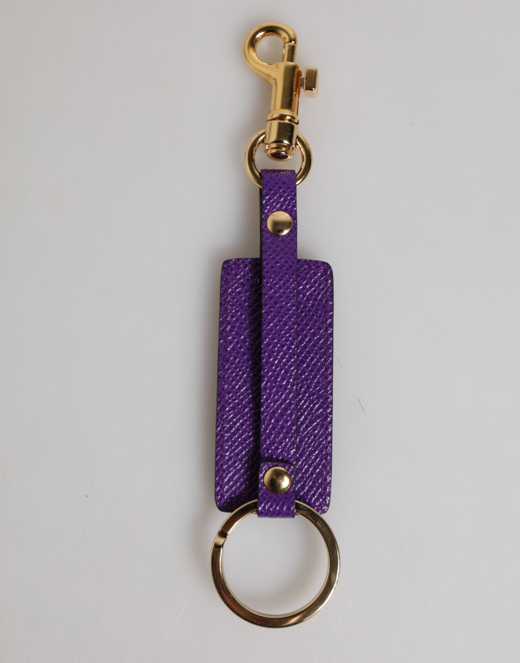 Dolce & Gabbana Lila DG Logo Leder Goldton Metall Schlüsselanhänger Schlüsselanhänger